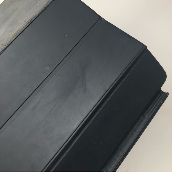 Apple 10.5 iPad Smart Keyboard Folio IPad Pro 0251 - Picture 14 of 16